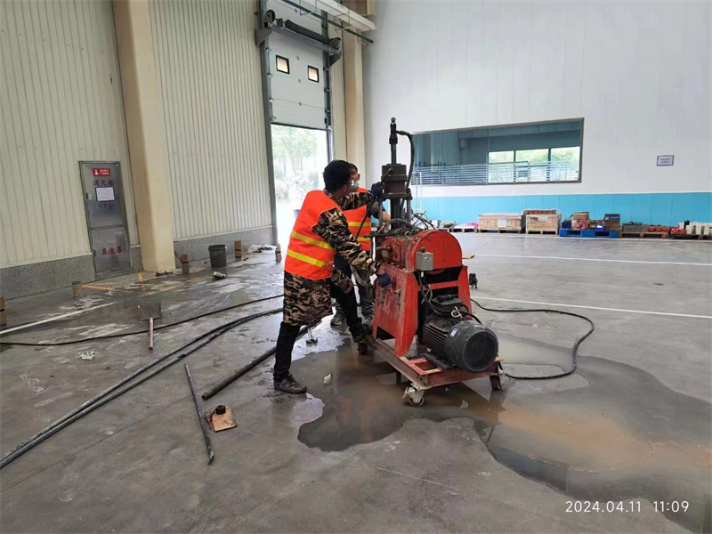 盐津厂房地面下沉塌陷注浆加固施工